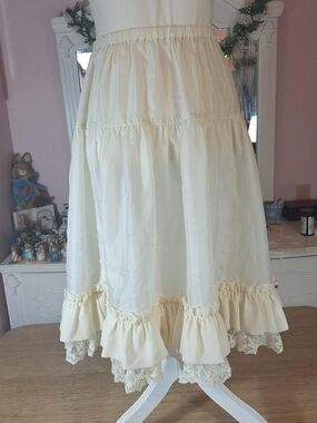 🤍 Innocent World Long Petticoat ✨